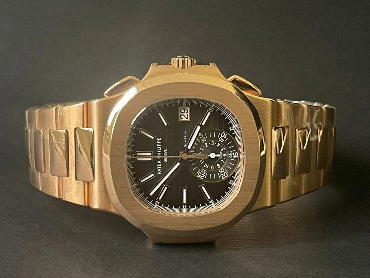 rihanna dong ho anh 8