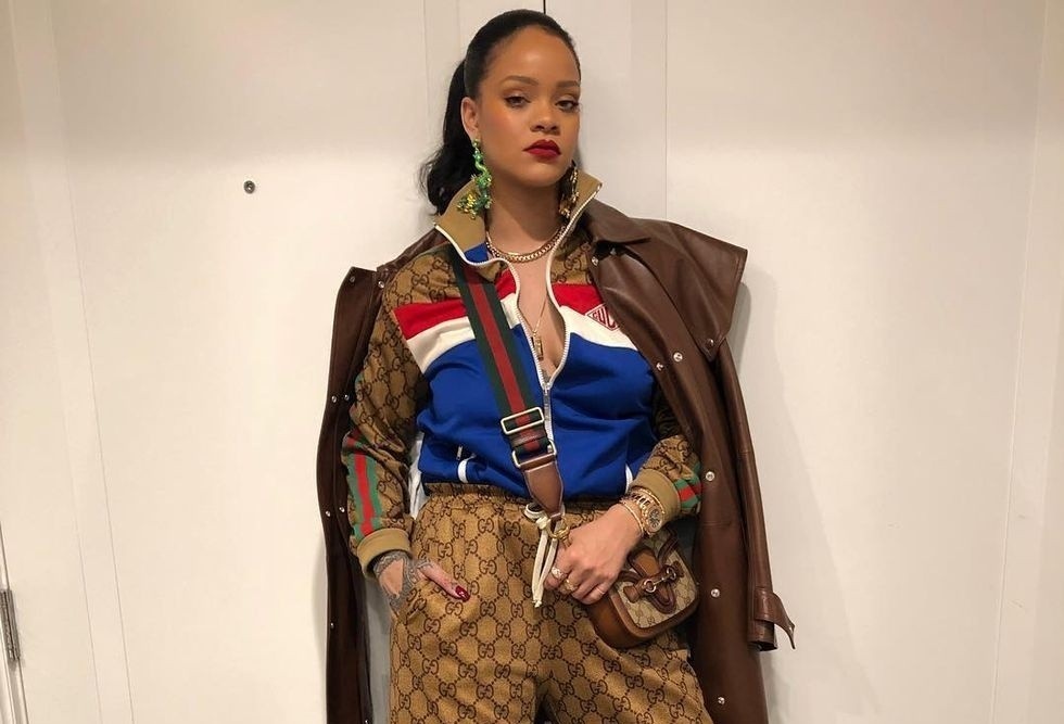 rihanna dong ho anh 7