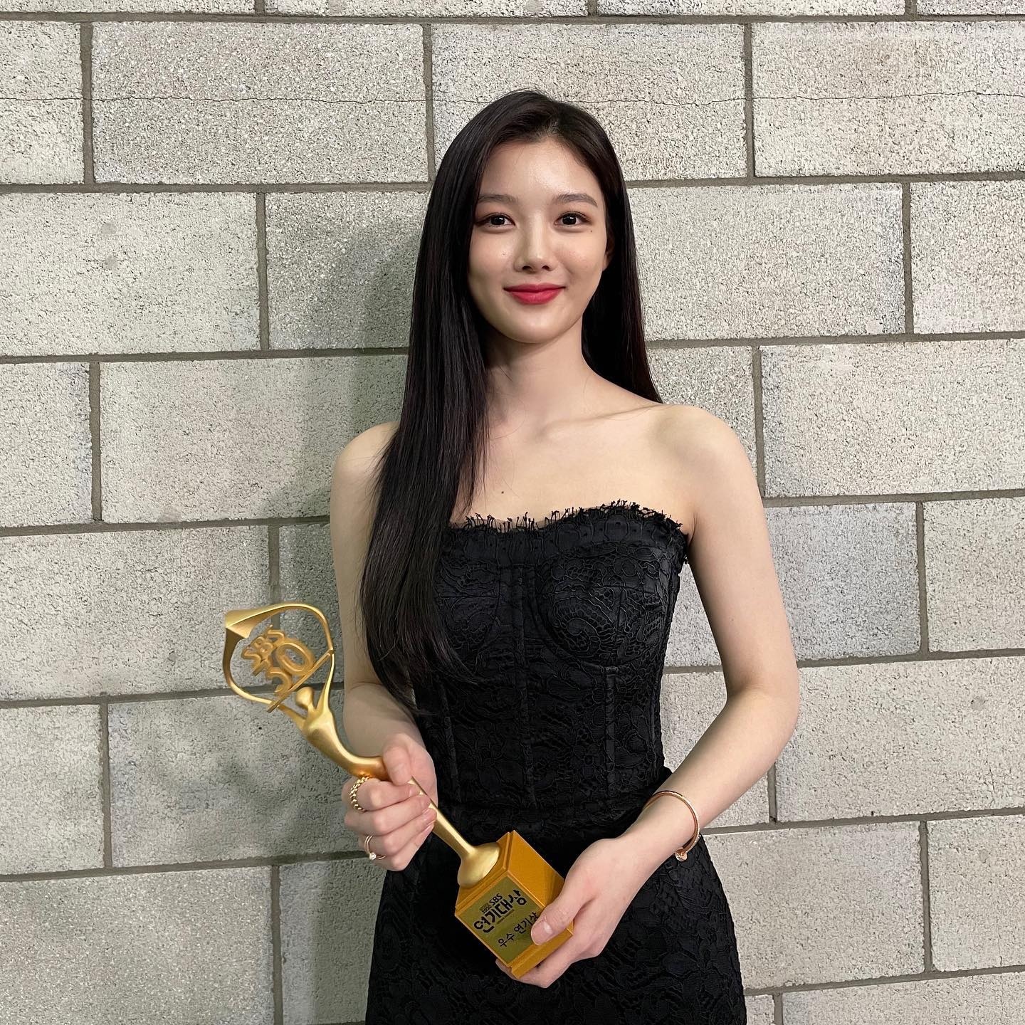 kim yoo jung gay anh 5