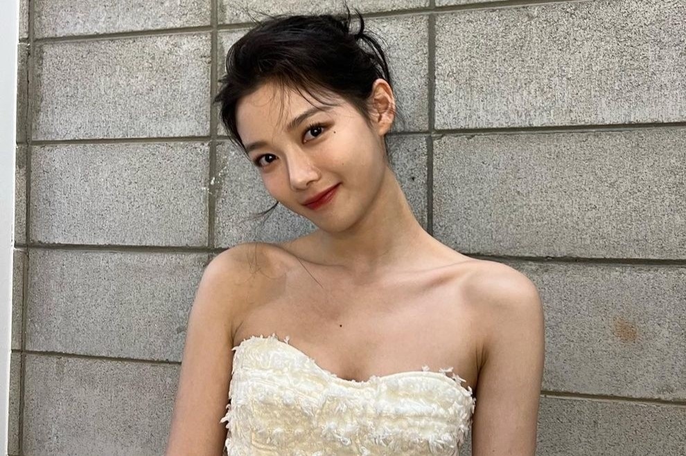 Voc dang khac la cua Kim Yoo Jung hinh anh