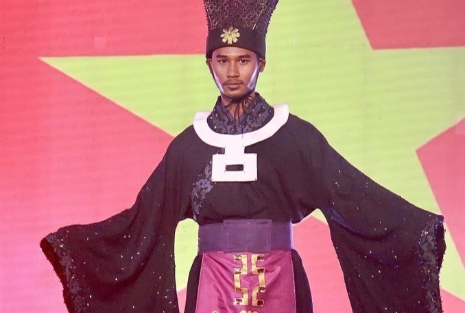 Trang phuc cua thi sinh Viet bi che giong Diem Vuong trong 'Tay du ky' hinh anh