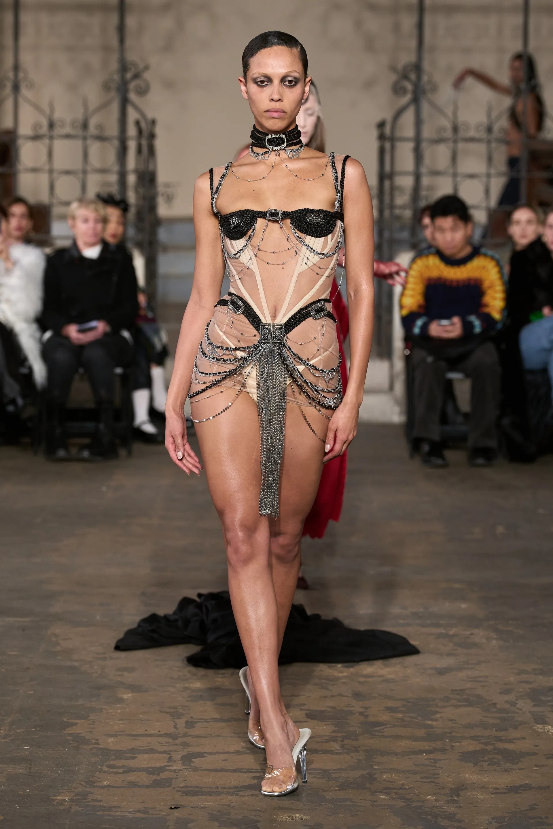 người mẫu cởi đồ ảnh 3 nguoi mau coi do anh 3