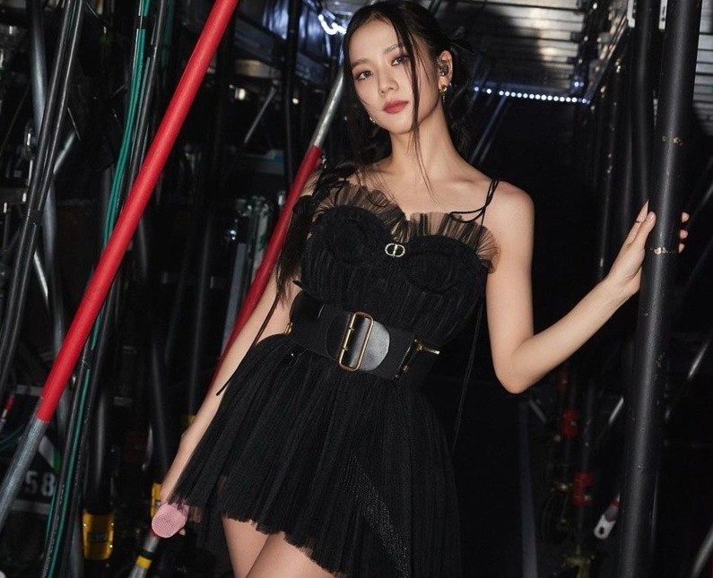 MV cua Jisoo (BlackPink) co kinh phi lon nhat hinh anh