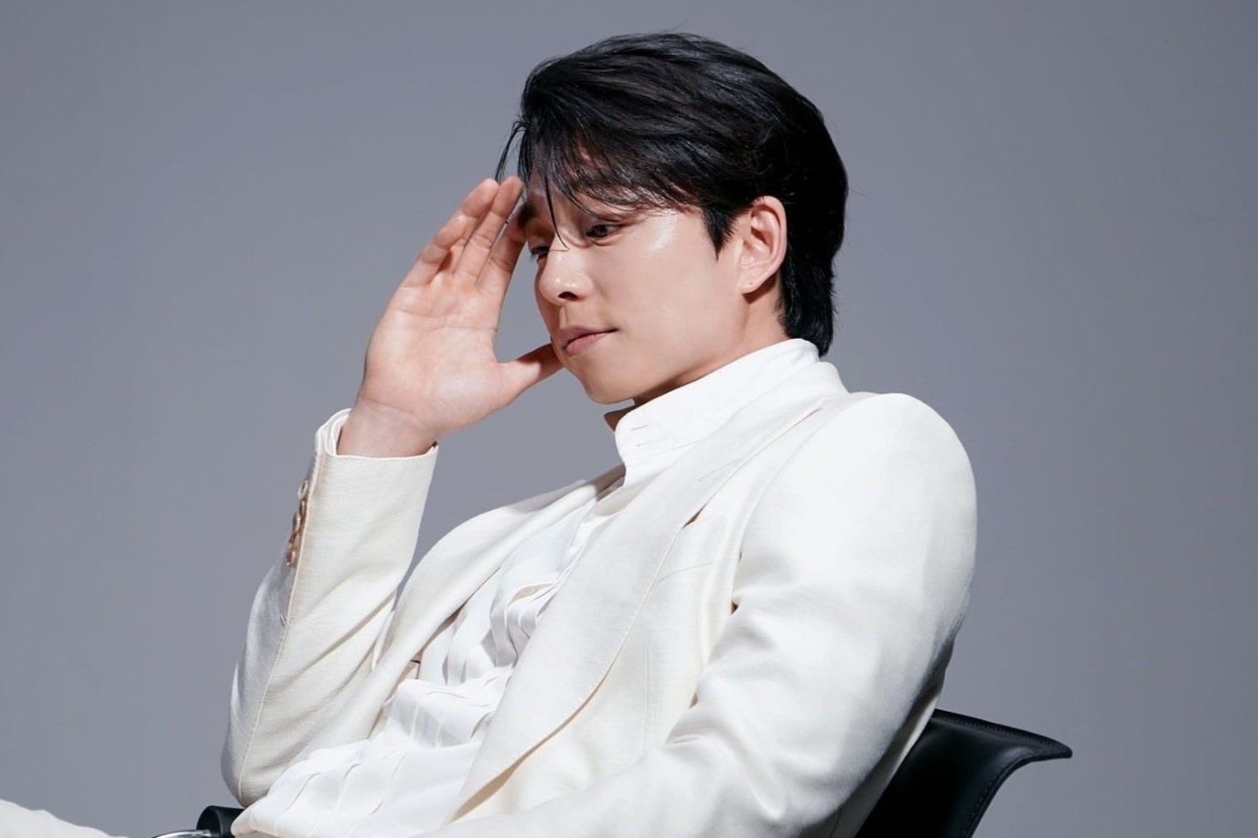 Phong cach cua Gong Yoo o tuoi 43 hinh anh