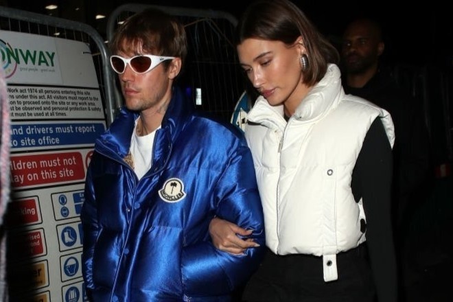 Justin Bieber va vo tinh cam du show thoi trang hinh anh