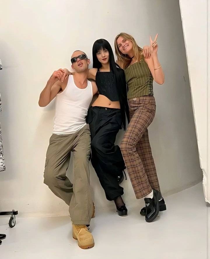 jisoo lên vogue pháp ảnh 7 jisoo len vogue phap anh 7