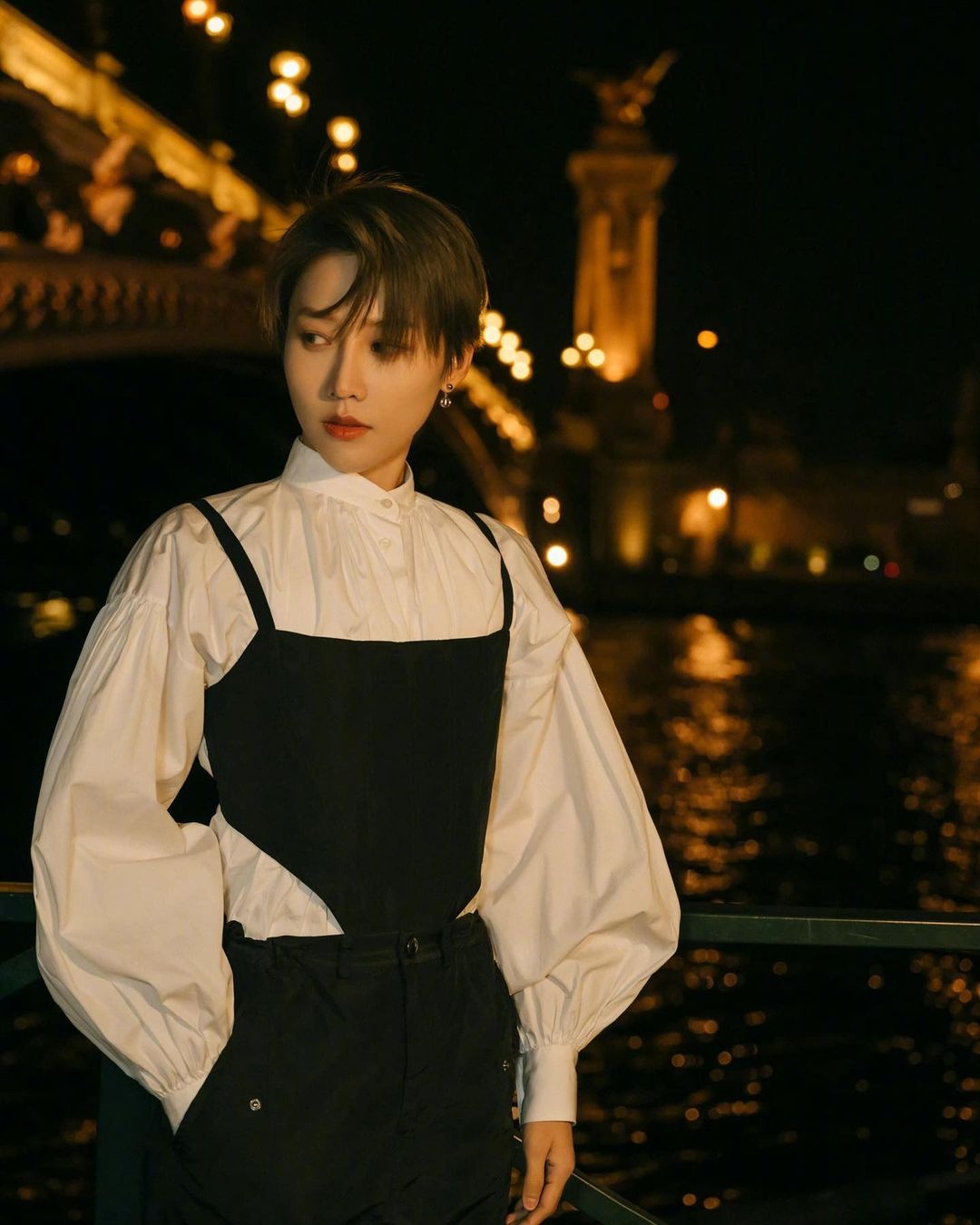 jisoo vay cup nguc anh 8