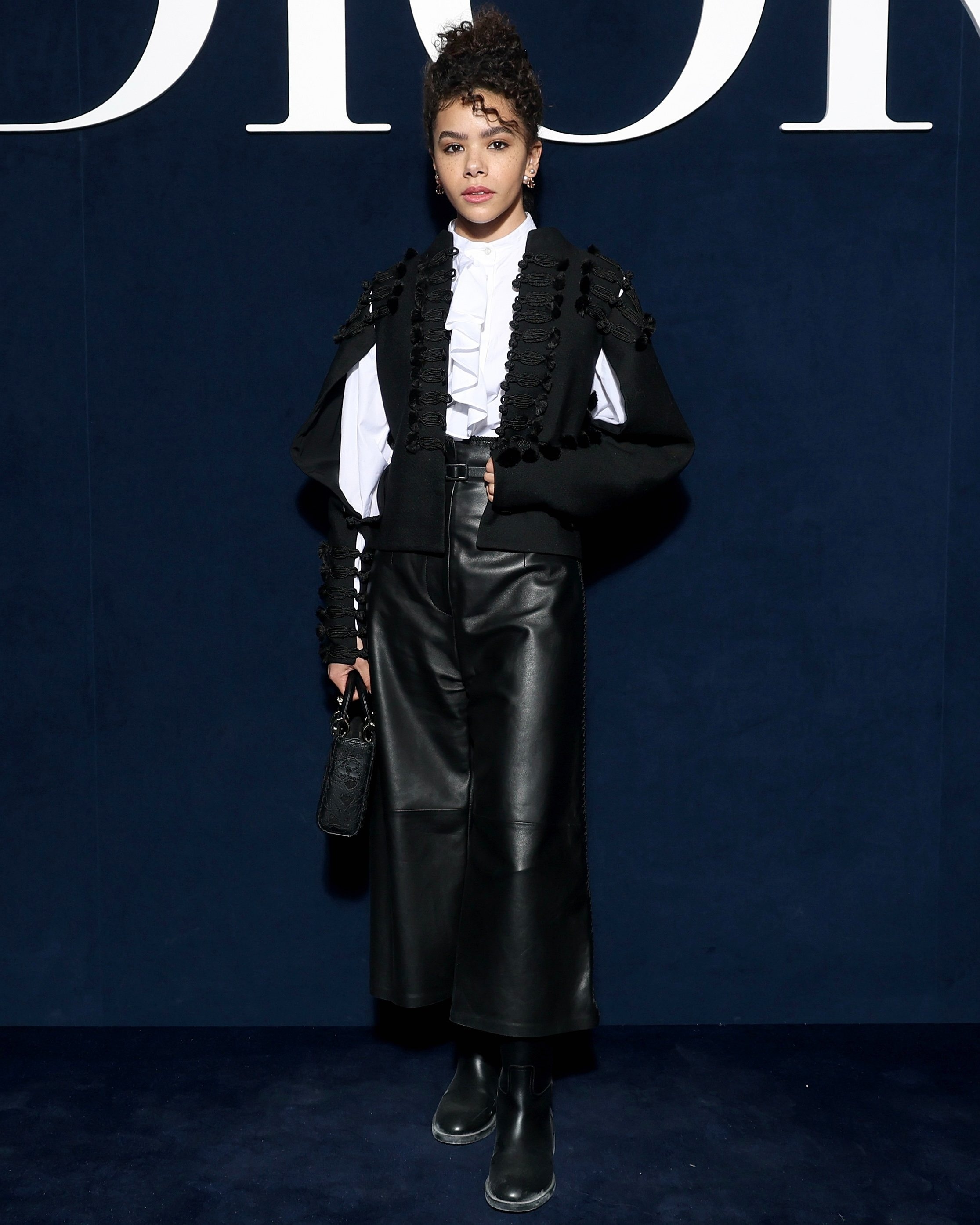 jisoo vay cup nguc anh 10