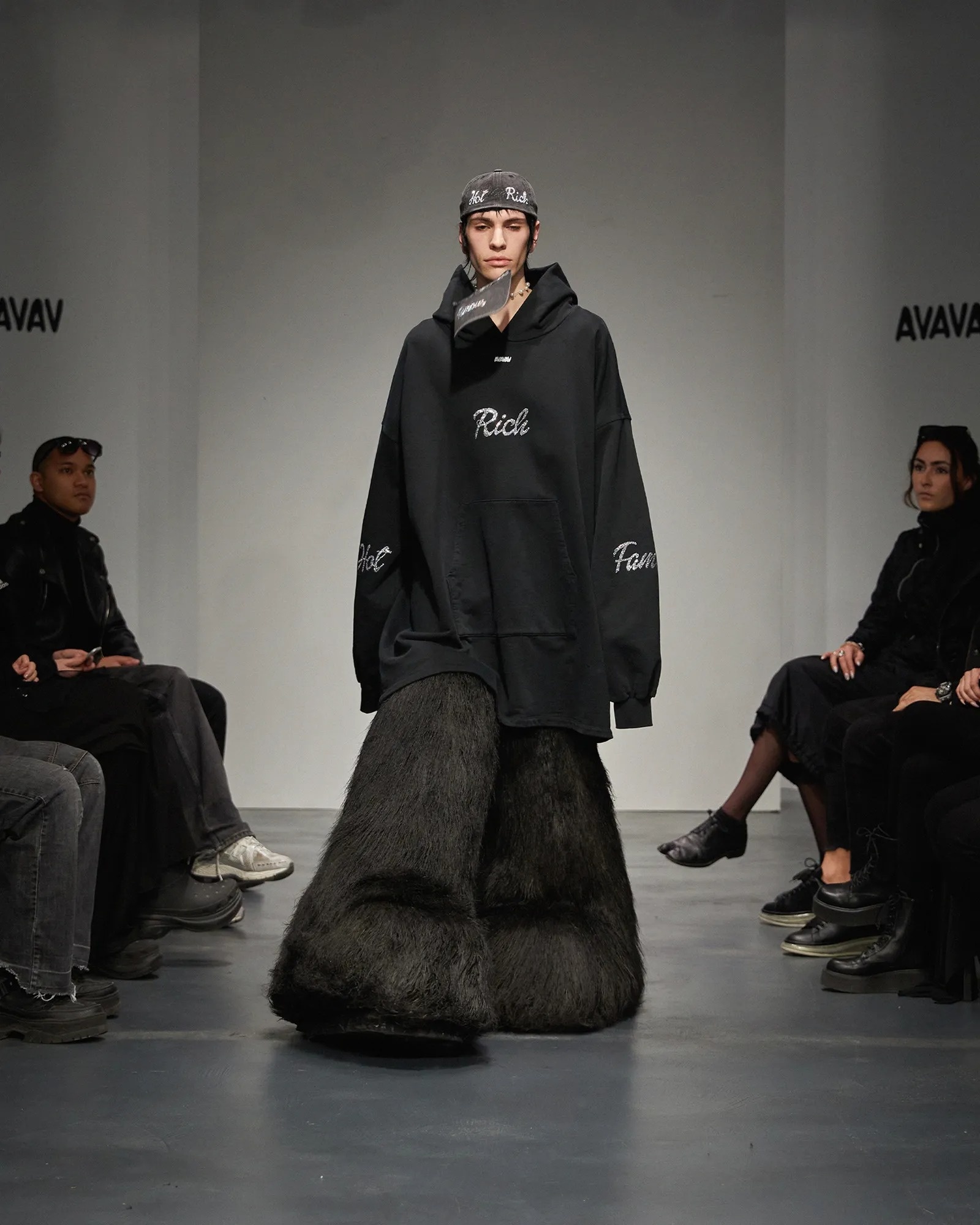 người mẫu xé đồ ảnh 5 nguoi mau xe do anh 5