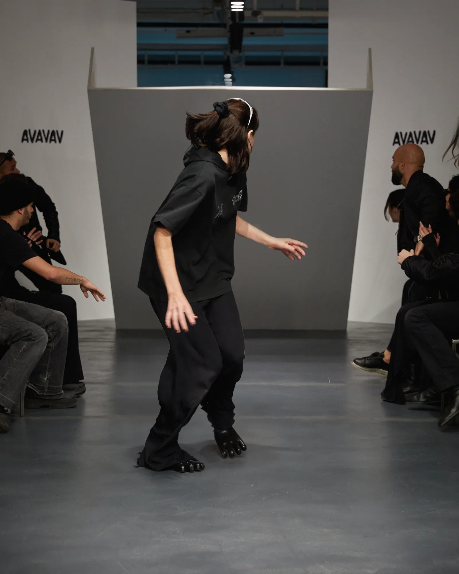 người mẫu xé đồ ảnh 11 nguoi mau xe do anh 11