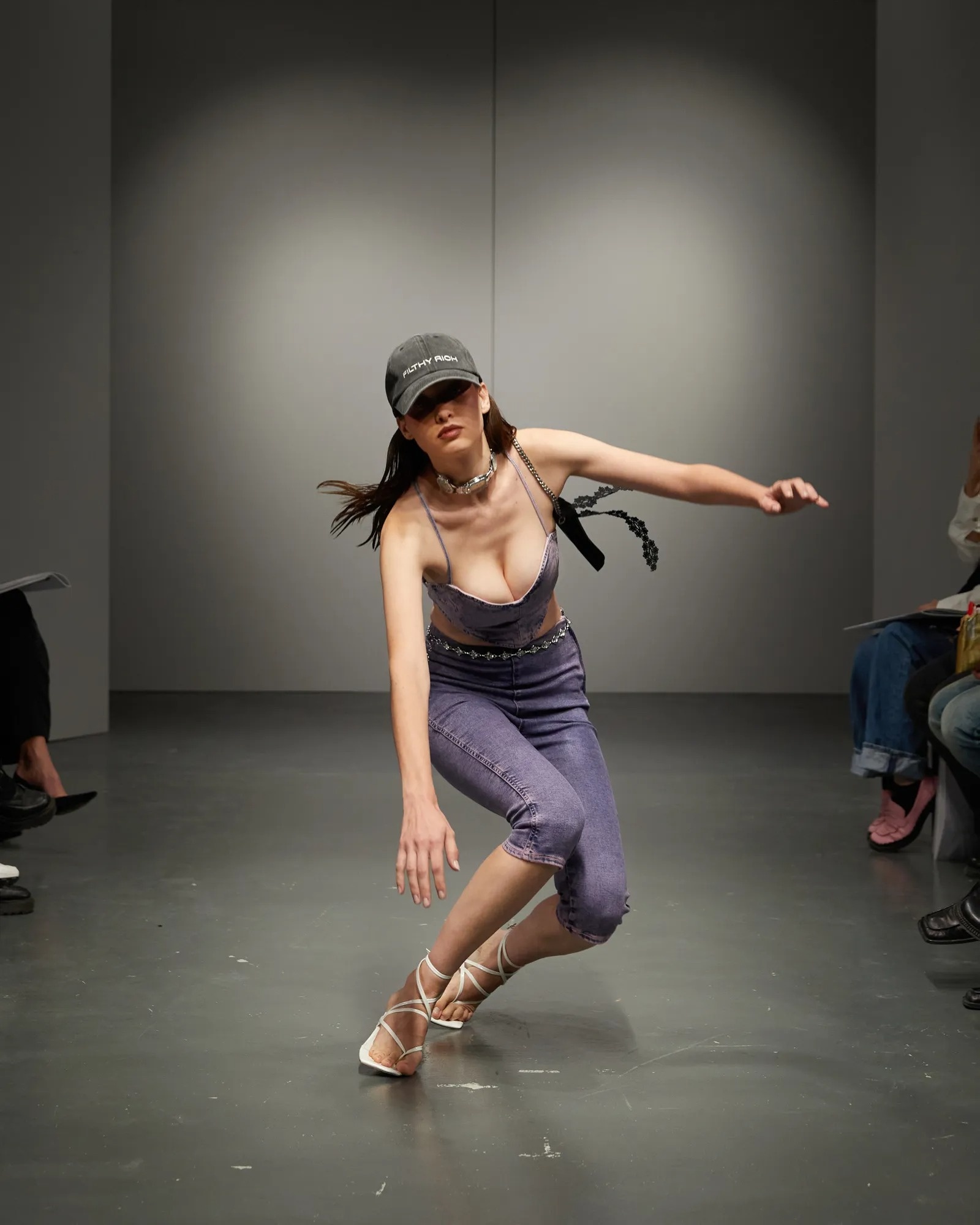 người mẫu xé đồ ảnh 12 nguoi mau xe do anh 12