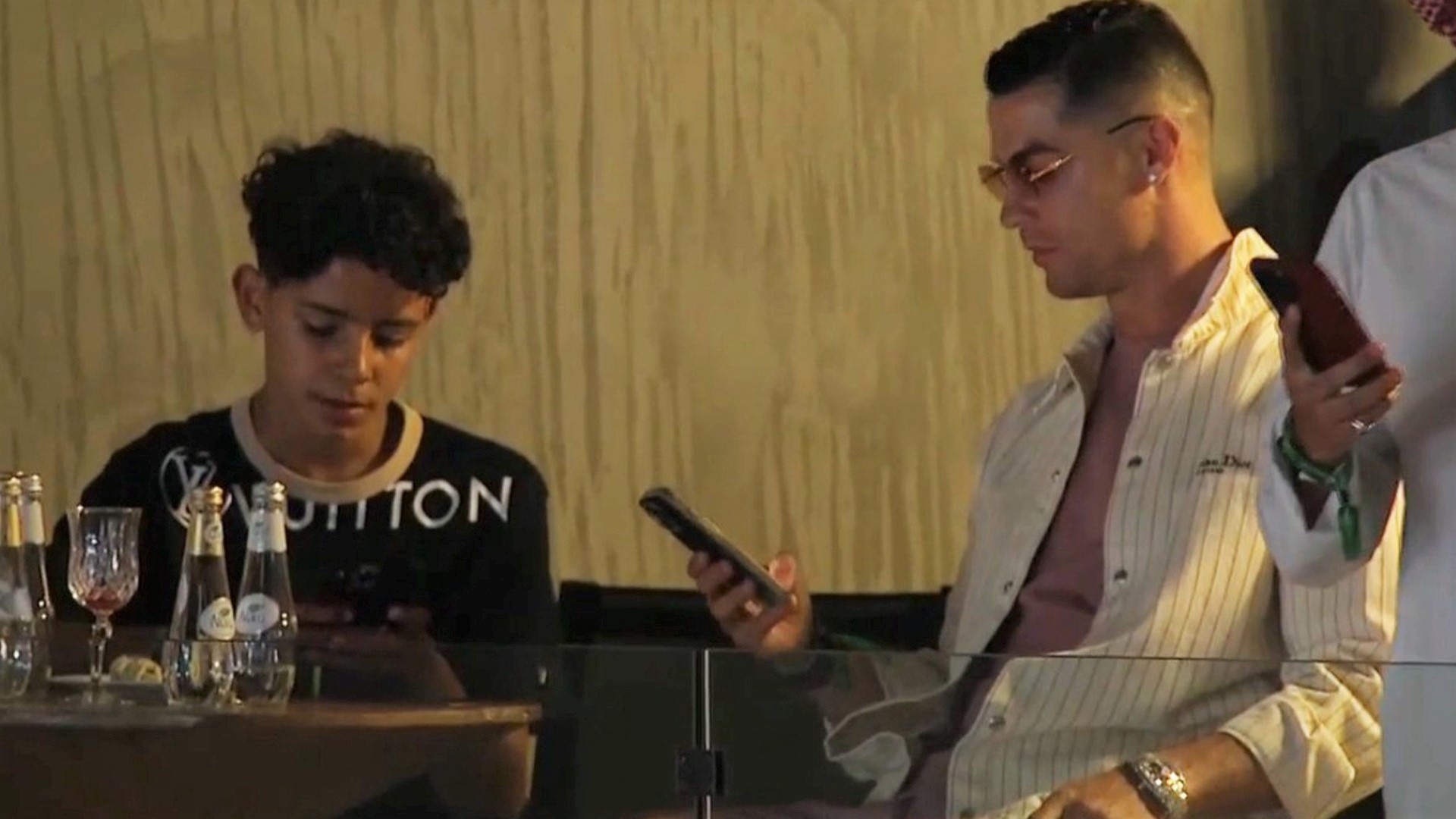 ronaldo dong ho dat anh 1