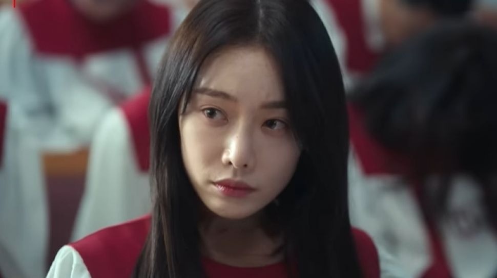 Kim Hieora ao nguc anh 1