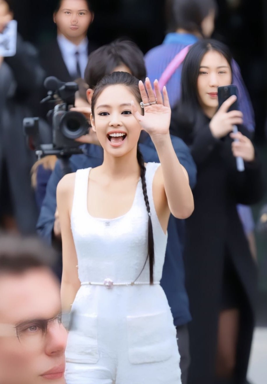 jennie chanel ảnh 2 jennie chanel anh 2