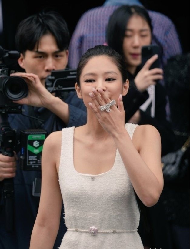 jennie chanel ảnh 1 jennie chanel anh 1