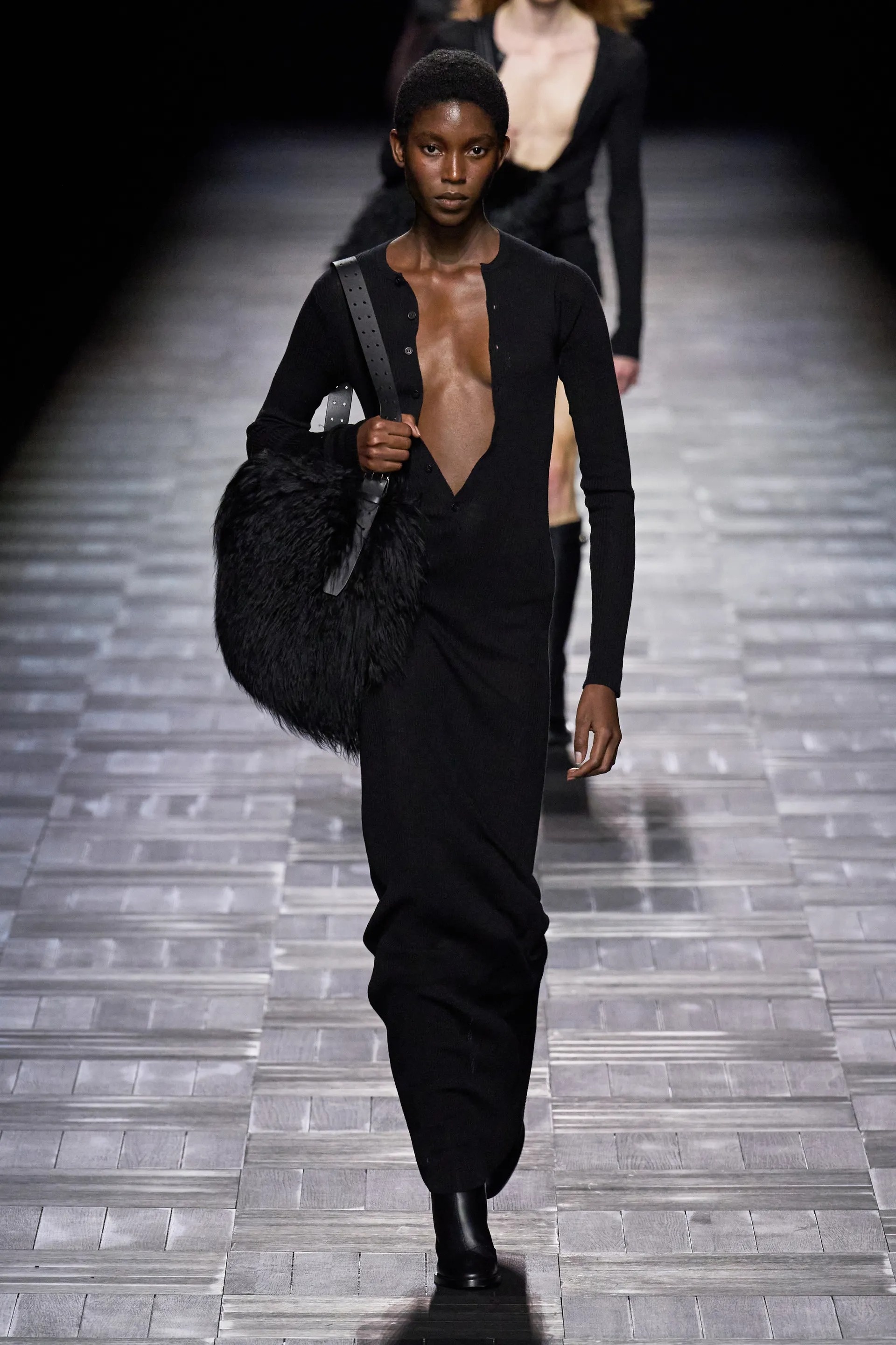 trang phuc ho hang anh 9