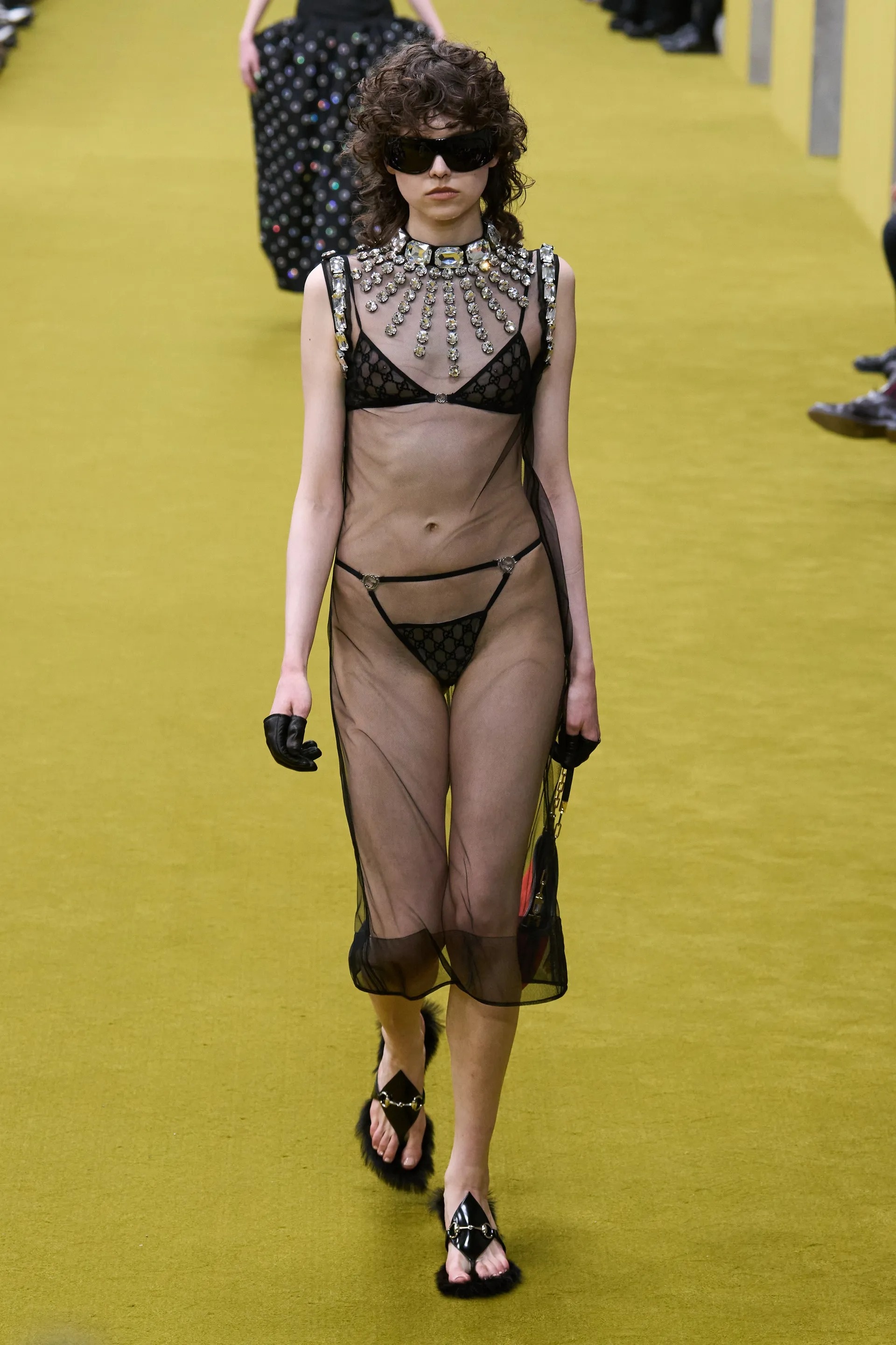 trang phuc ho hang anh 12