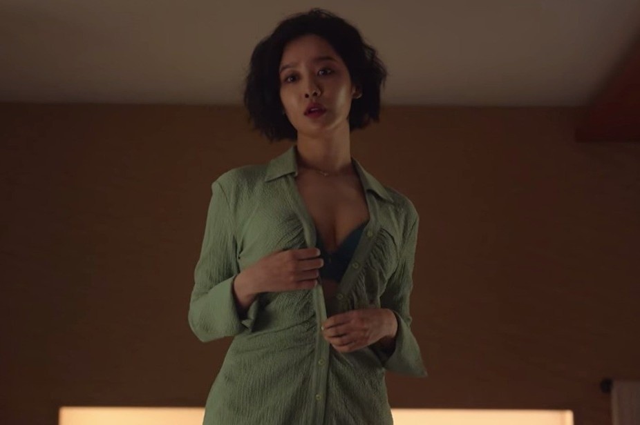 Dang sau canh lo co the trong 'The Glory' hinh anh