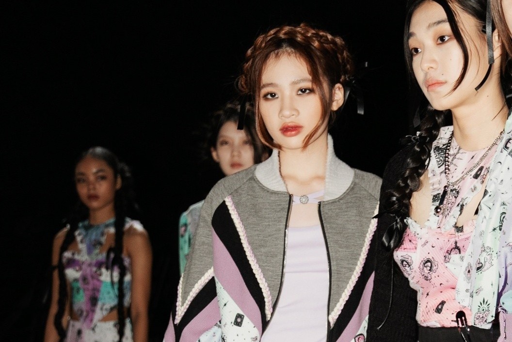 Mau Viet 14 tuoi ca tinh khi trinh dien tai Tuan le thoi trang Seoul hinh anh