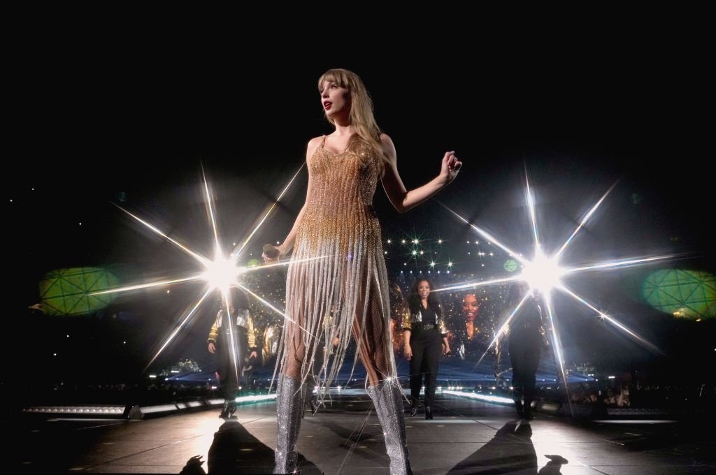 bodysuit taylor swift anh 7