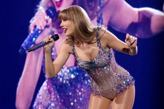 Bodysuit goi cam trong concert cua Taylor Swift hinh anh