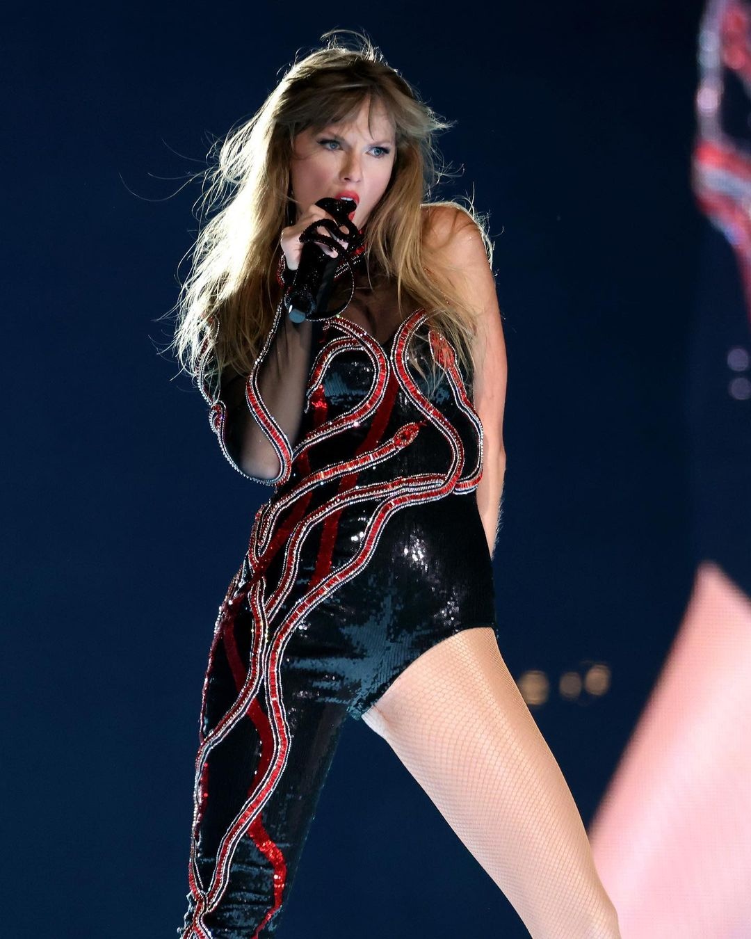 Taylor Swift bodysuit ảnh 4 Taylor Swift bodysuit anh 4