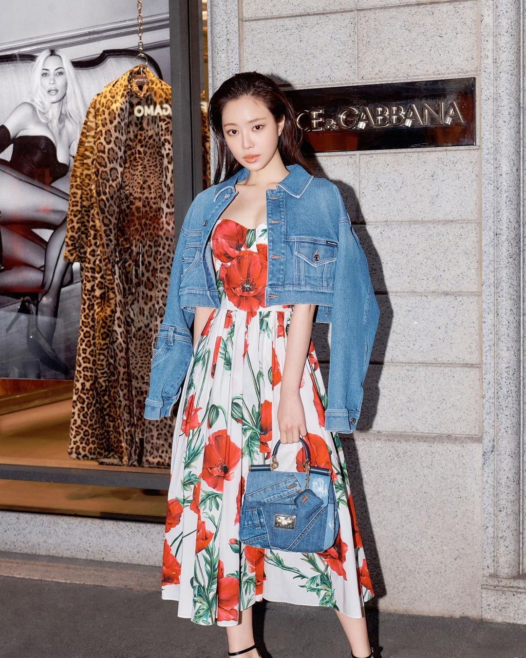 son naeun mac corset anh 8