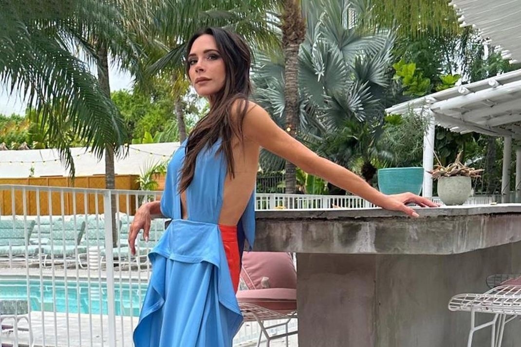 Hinh anh goi cam cua Victoria Beckham o tuoi 49 hinh anh