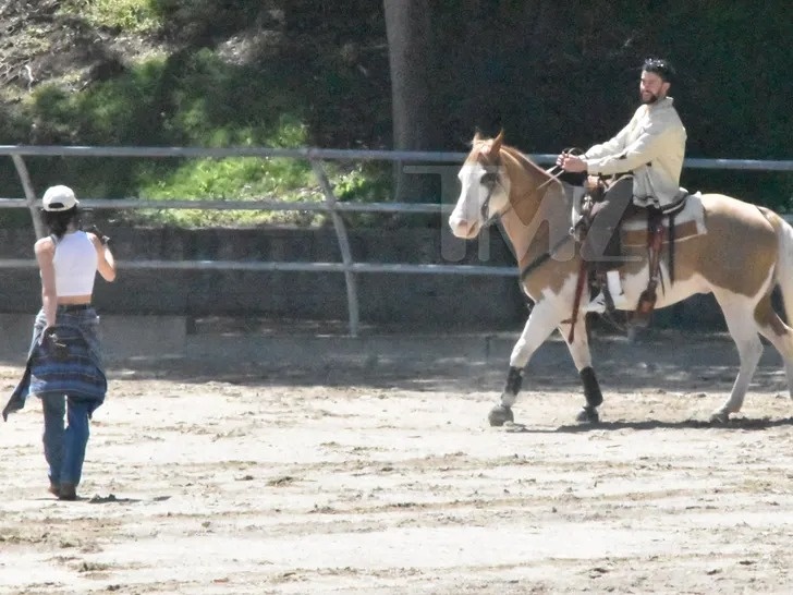 kendall jenner cưỡi ngựa ảnh 4 kendall jenner cuoi ngua anh 4