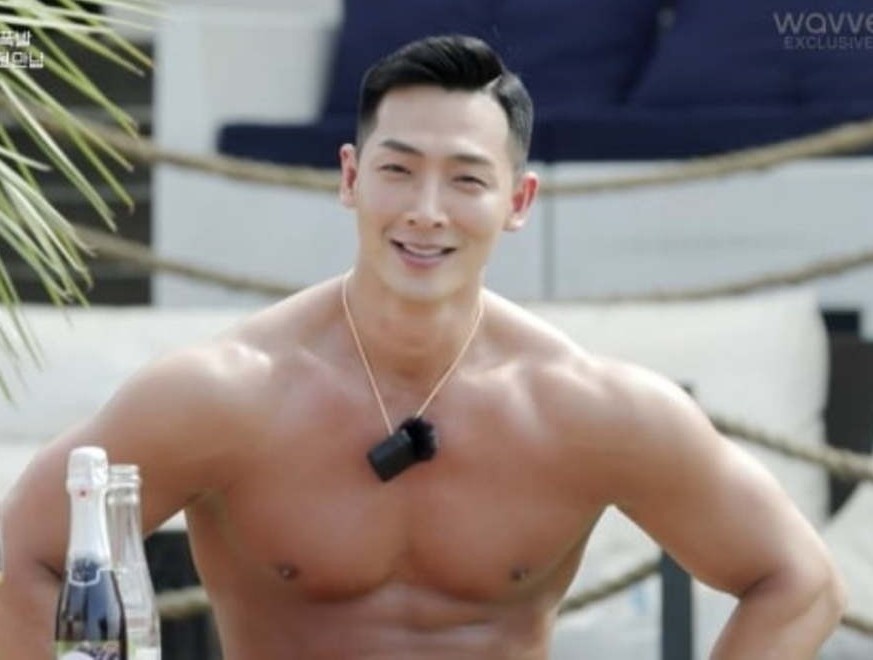 Thi sinh show hen ho Han Quoc bi to hiep dam hinh anh