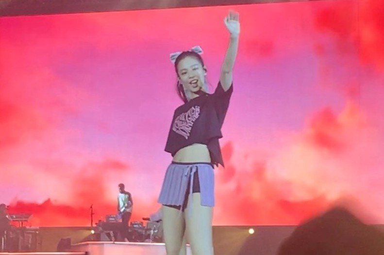 BlackPink gap rac roi vi vay ho quan bao ho, lo vong ba hinh anh