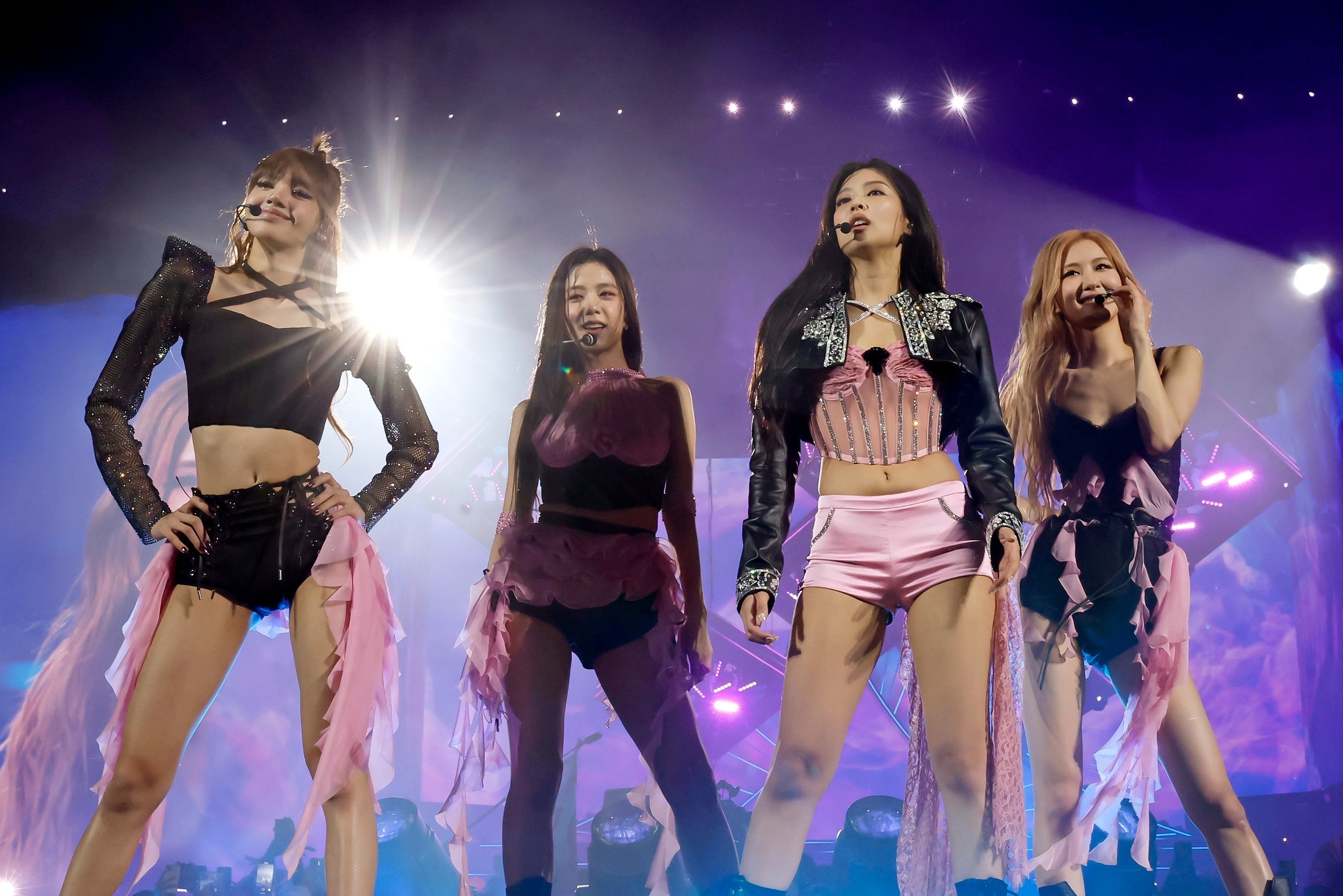 Do thung lo cua BlackPink o Coachella 2023 hinh anh