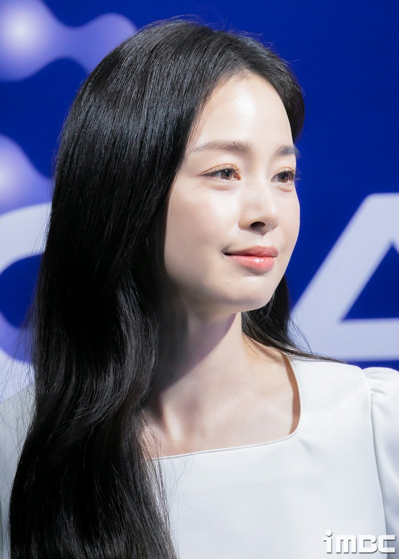 Kim Tae Hee 43 tuoi anh 1