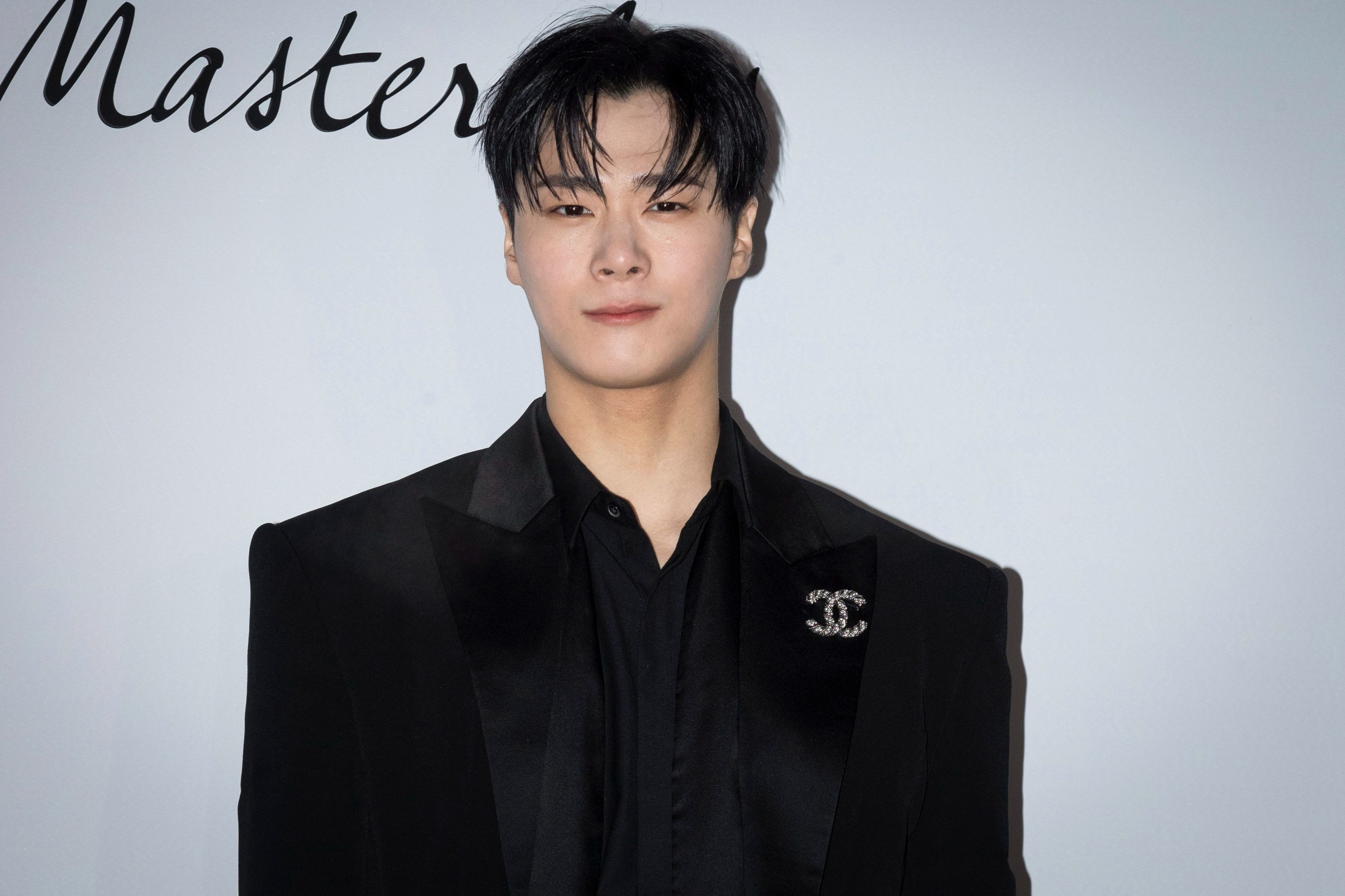 Le tang cua ca si Moonbin hinh anh