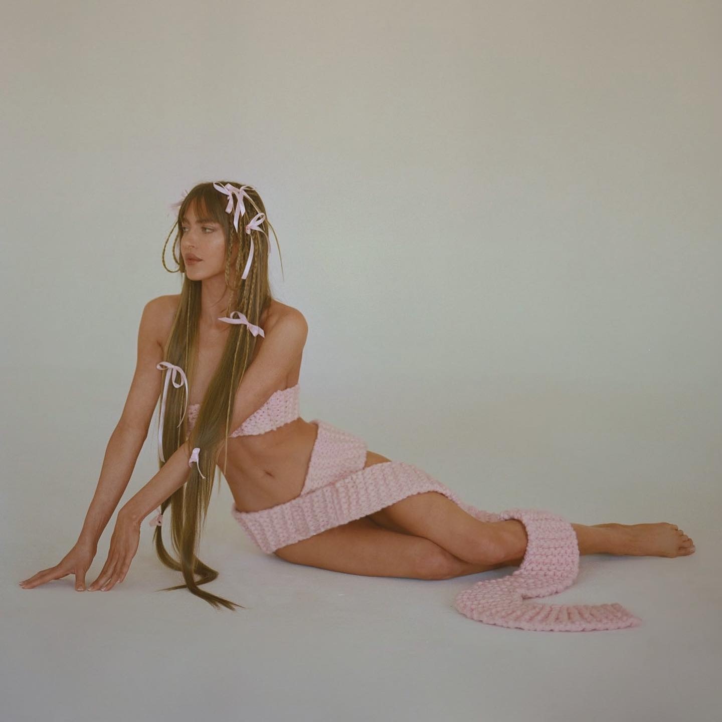 ban gai The Weeknd anh 8