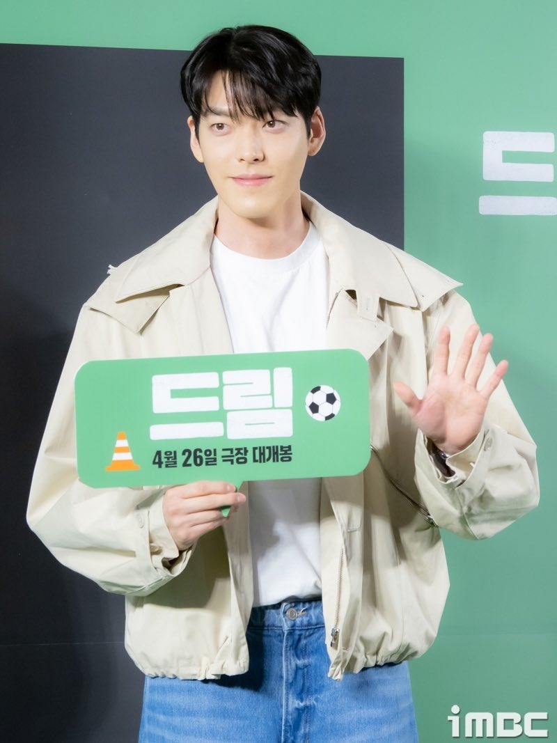 han so hee ngac nhien anh 8