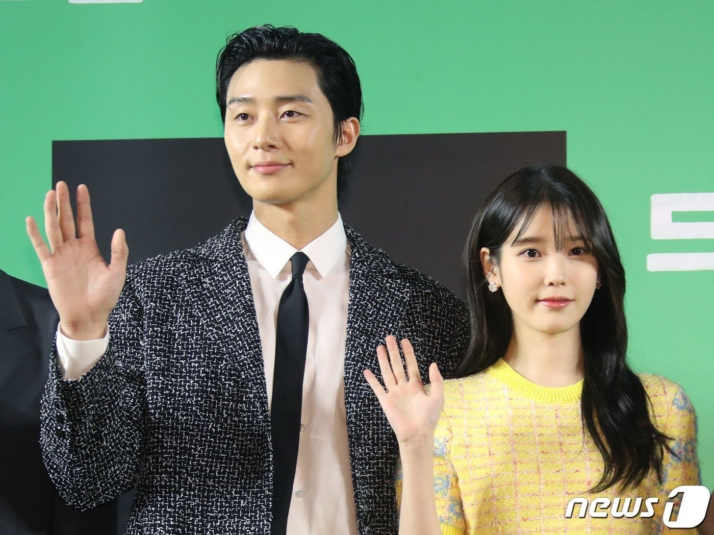 han so hee ngac nhien anh 1