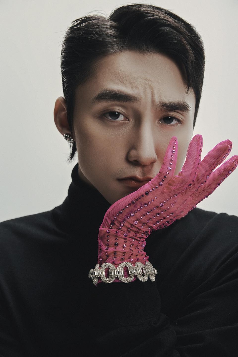 Sơn Tùng MTP găng hồng ảnh 2 Son Tung MTP gang hong anh 2