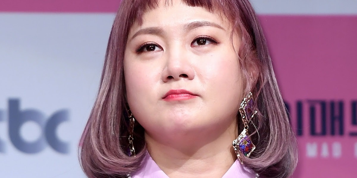 Nu dien vien Han hoi han vi hanh vi khiem nha hinh anh