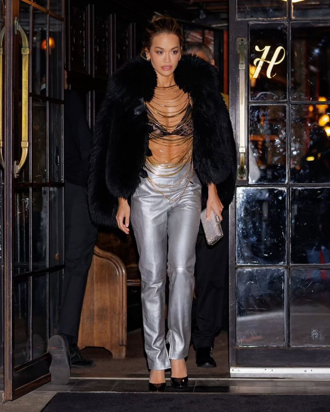 rita ora tran trui anh 7