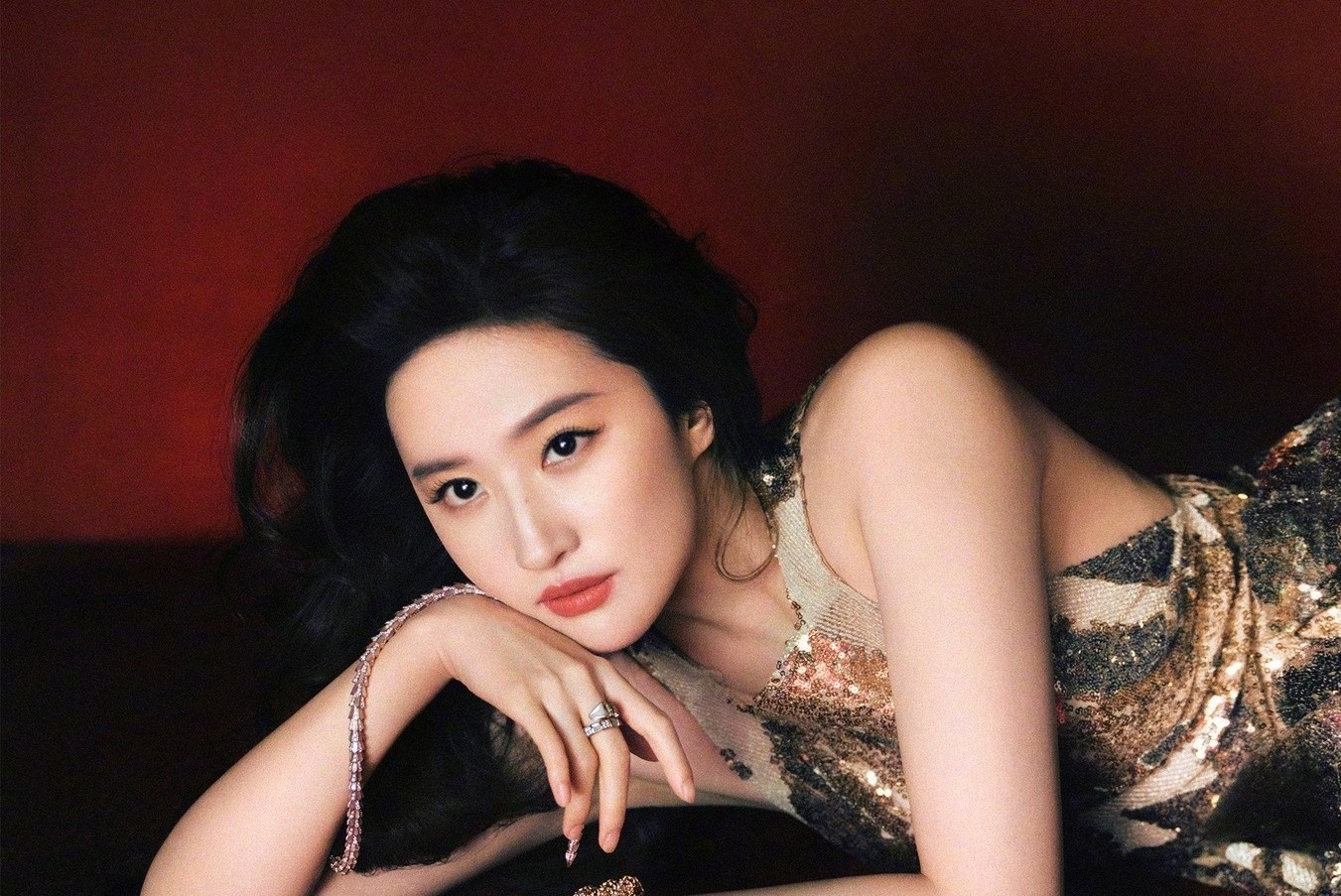 Luu Diec Phi o tuoi 36 hinh anh