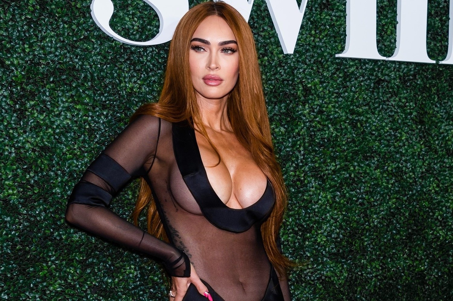 Megan Fox buc xuc hinh anh