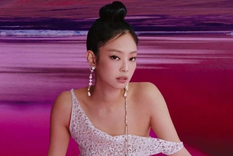 Jennie xin loi hinh anh