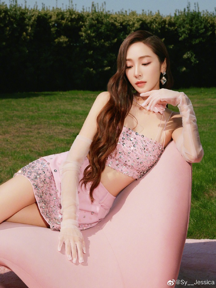 Jessica xẻ ngực ảnh 12 Jessica xe nguc anh 12