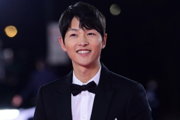 Song Joong Ki: 'Nghe si co the mat viec sau khi ket hon' hinh anh