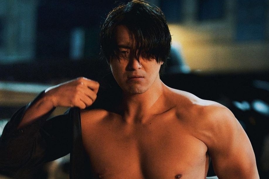 Co bap cua nam dien vien Han tang 20 kg vi vai dien hinh anh