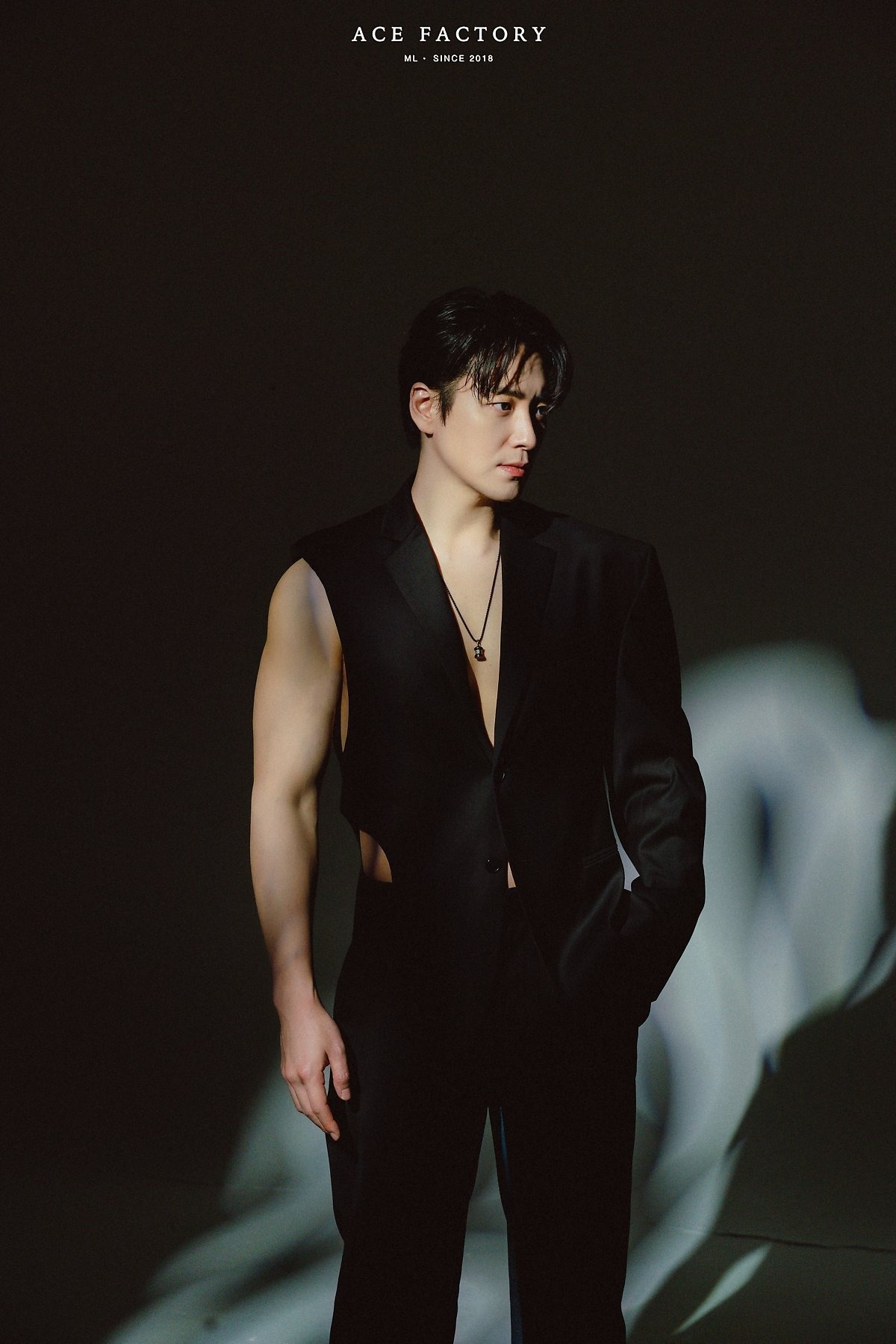 lee joon hyuk body anh 7