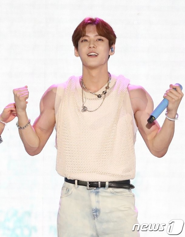 minhyuk co bap anh 11