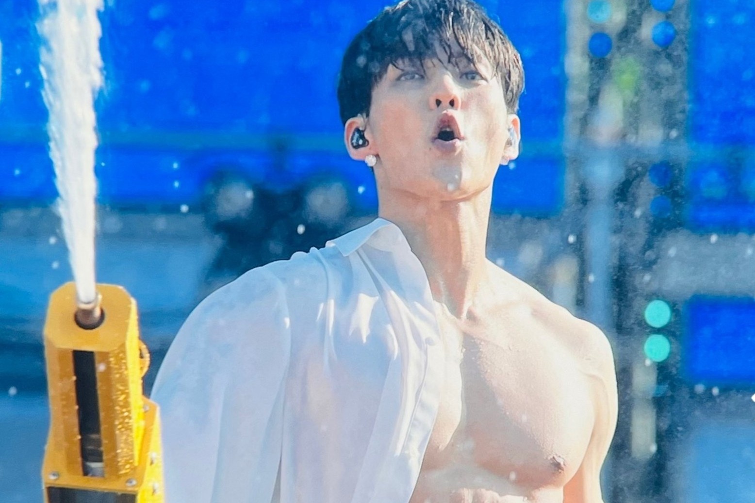 Minhyuk khoe co bap nho an 6 bua mot ngay hinh anh