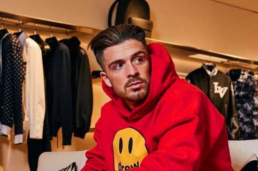 Quan ao nghin USD cua cau thu duoc tra luong cao tai Premier League hinh anh